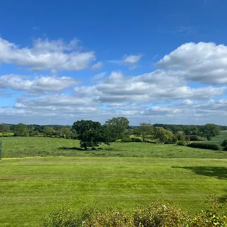 بيت للعطل Hall & Gardens, & Hard Tennis Court, Wighill, Nr York And Leeds تادكاستر